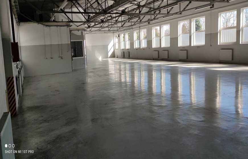 Obiekt -Hala produkcyjno-mag 1320 m2  zapl.soc.biurowym działka 6709m2