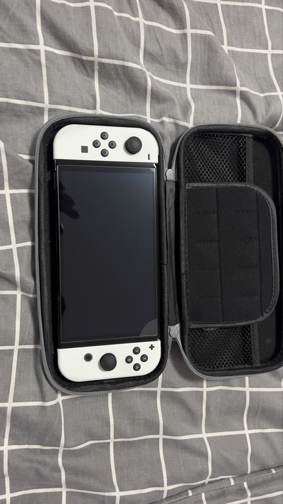 nintendo switch oled в хорошем состоянии