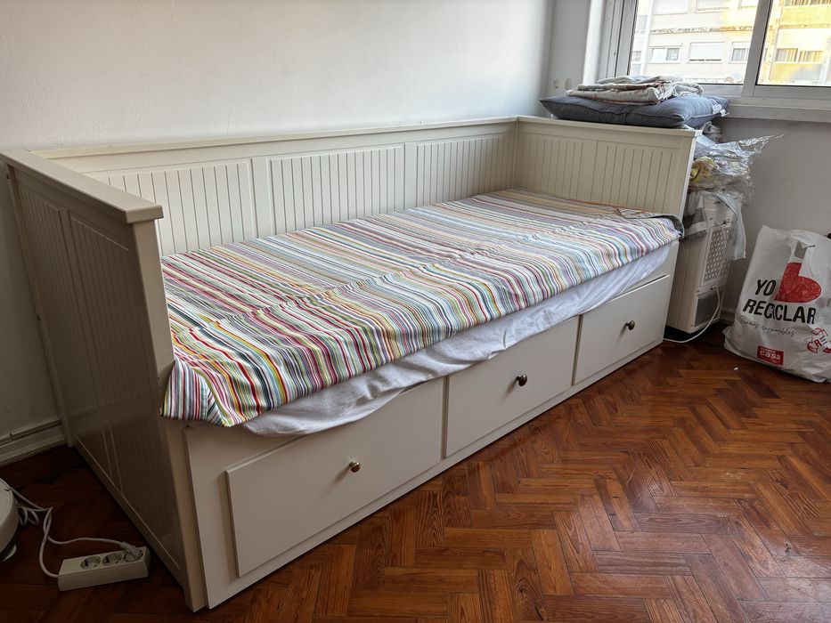 Cama Ikea solteiro/casal