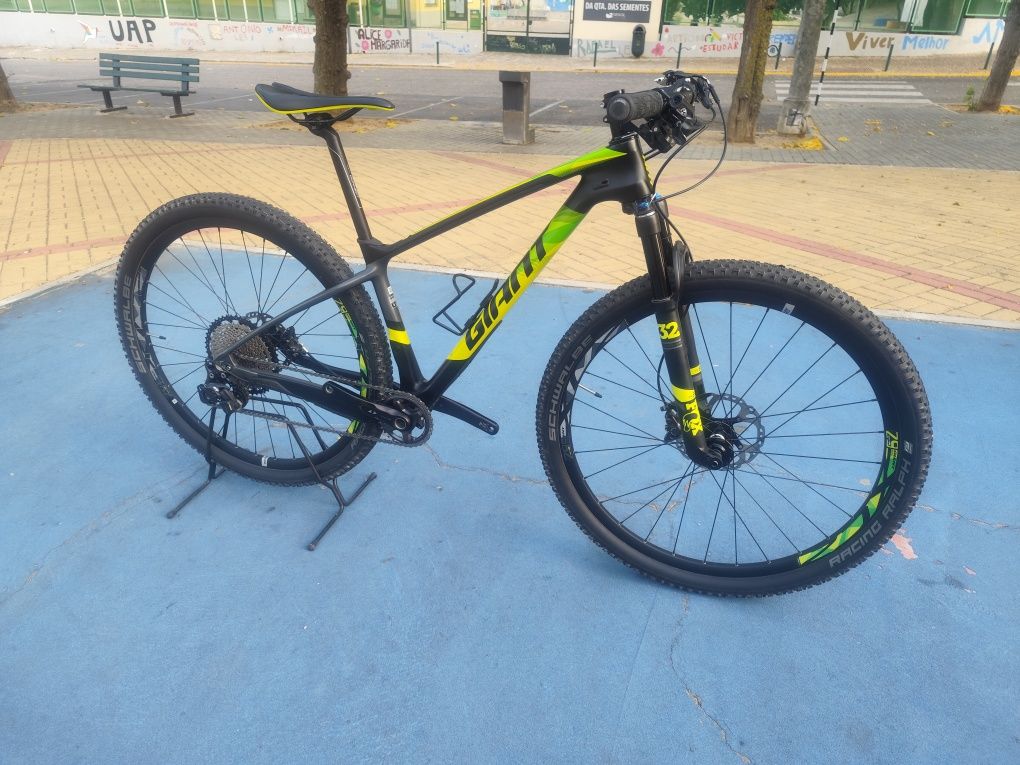 Giant XTC Advanced  carbono 29"