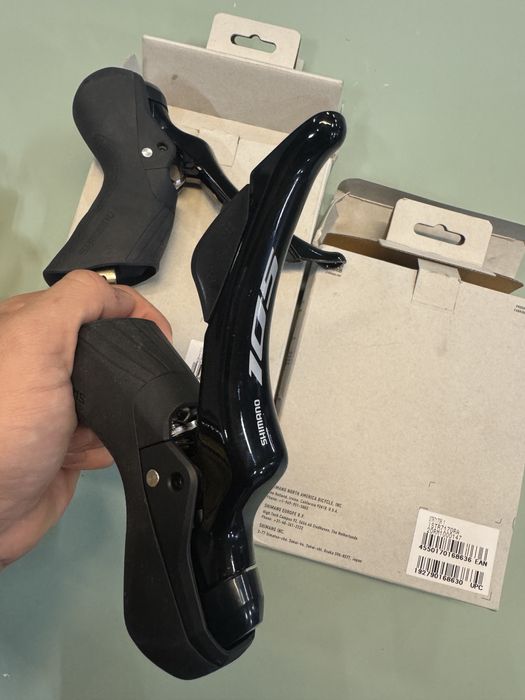 Klamkomanetki hydrauliczne Shimano 105 ST-R7120 2x12 J