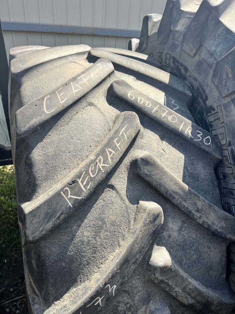 600/70 R30 firstone Goodyear
