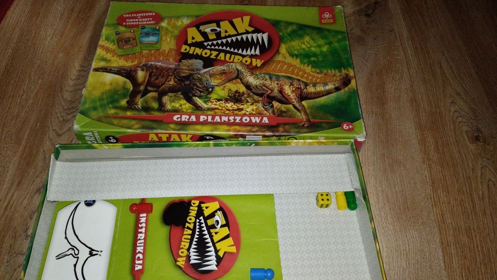 Gra rodzinna Atak dinozaurów. Używana. Stan dobry