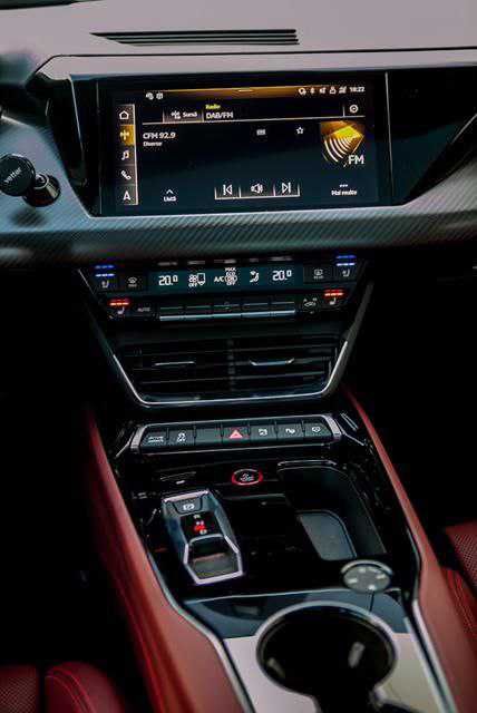 Електромобіль Audi E-Tron GT 2022 85 kWh 487 км