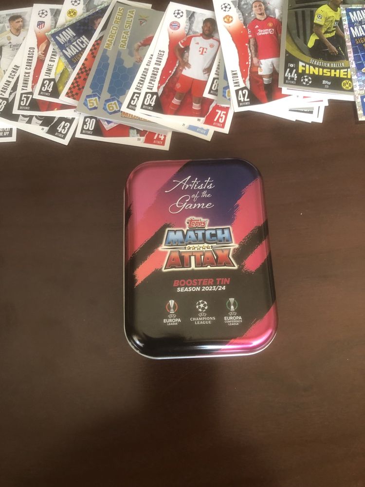 Caixa com varios cromos