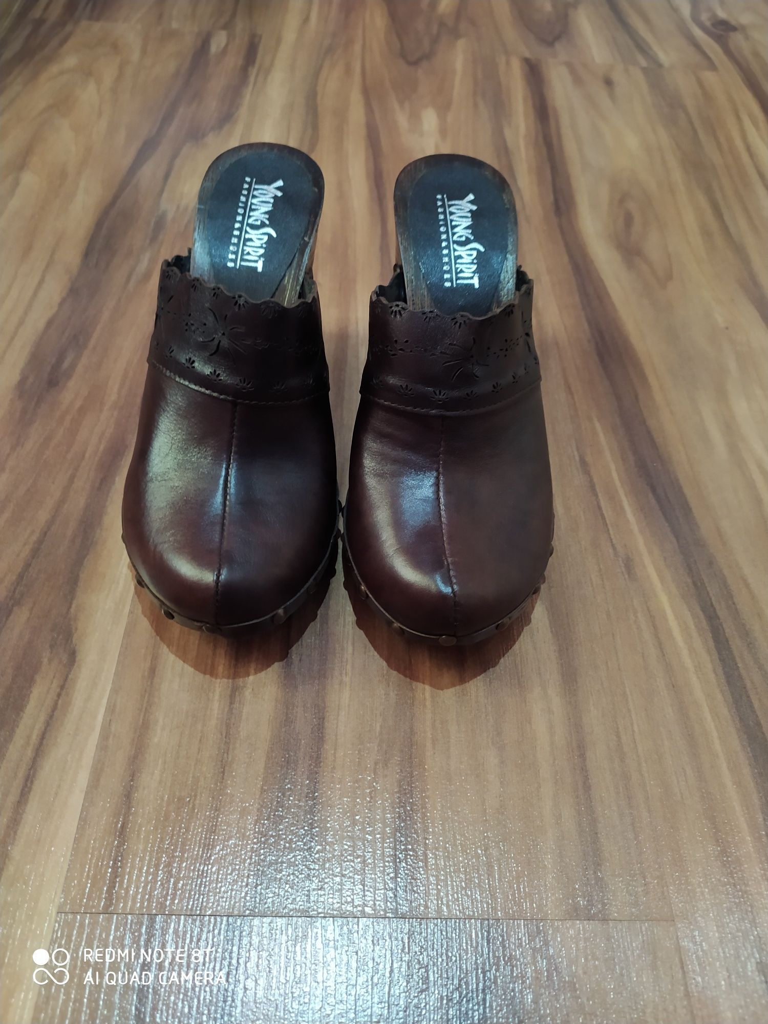 Buty   36  nowe  Deichmann