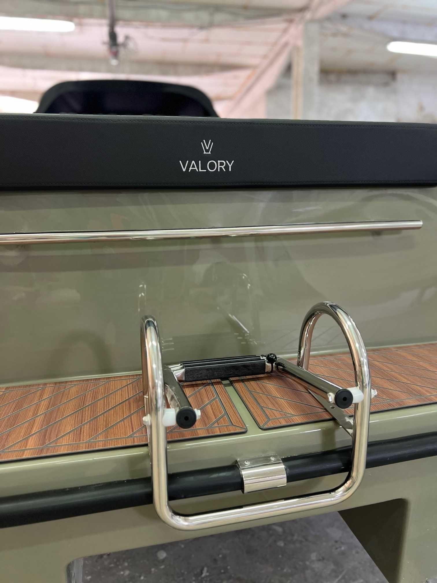 Łódź motorowa Valory 630 Tender Ikona Stylu