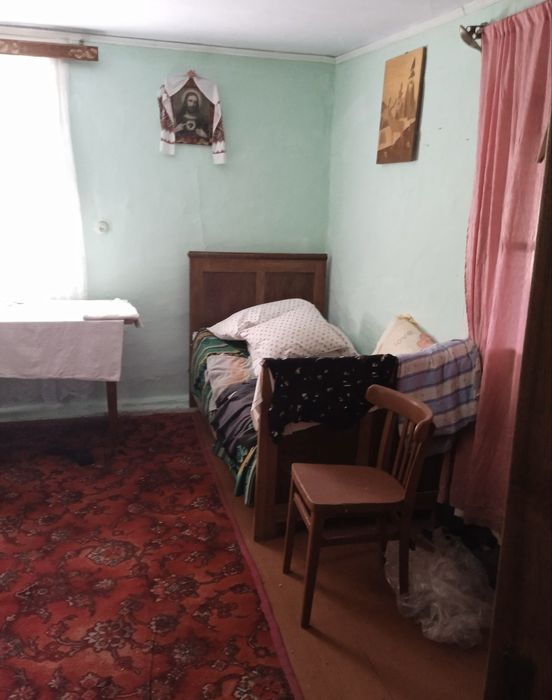 Продаж гарного будинку та земельної ділянки