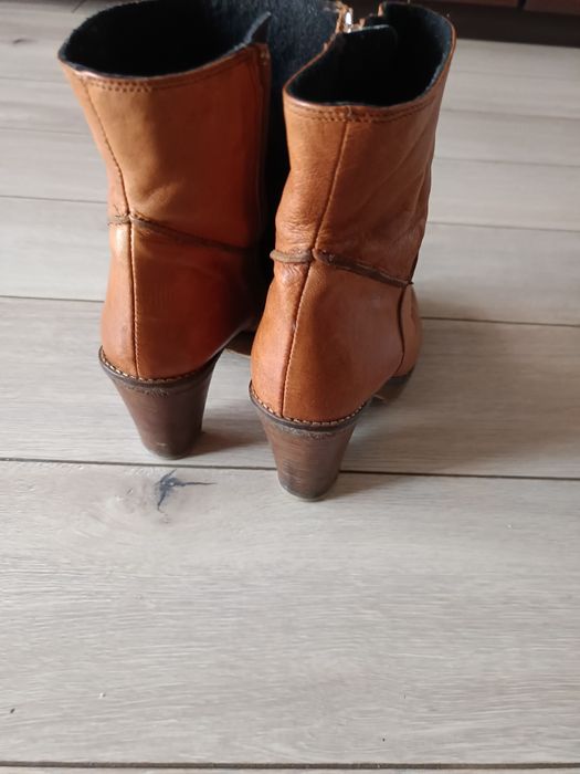 Kozaczki skórzane 39