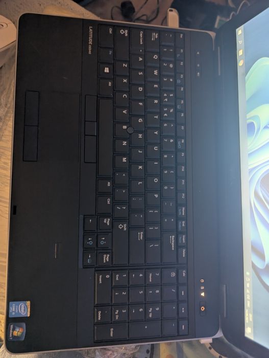 Игровой Dell Latitude E6540: i5-3.4 GHz, 8DDR3,  128 SSD+500, 2 video,