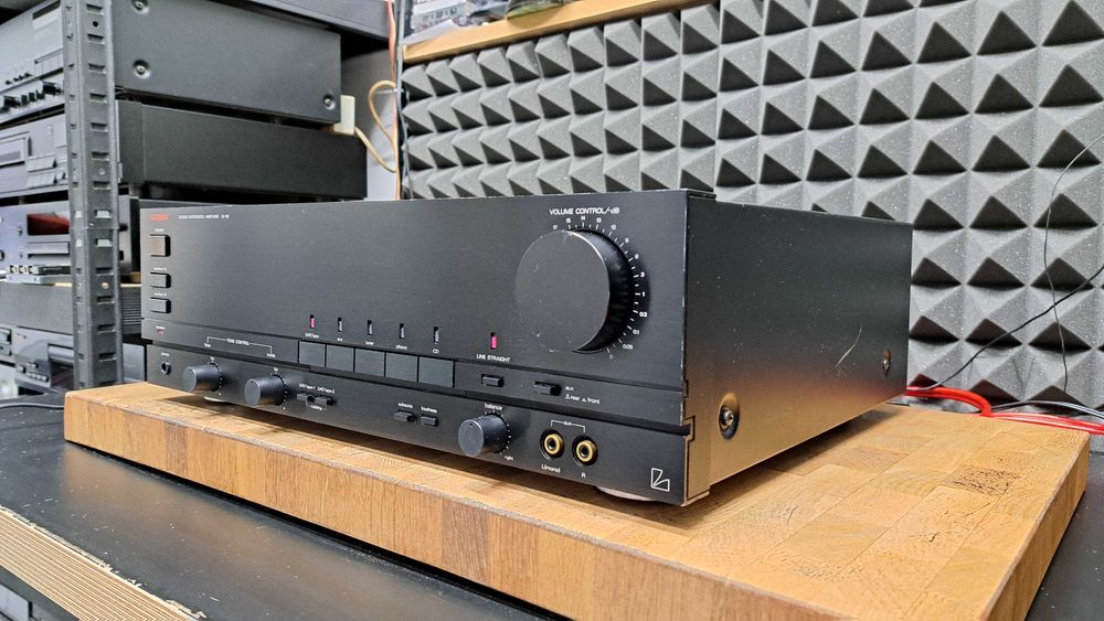 Wzmacniacz Luxman LV-112