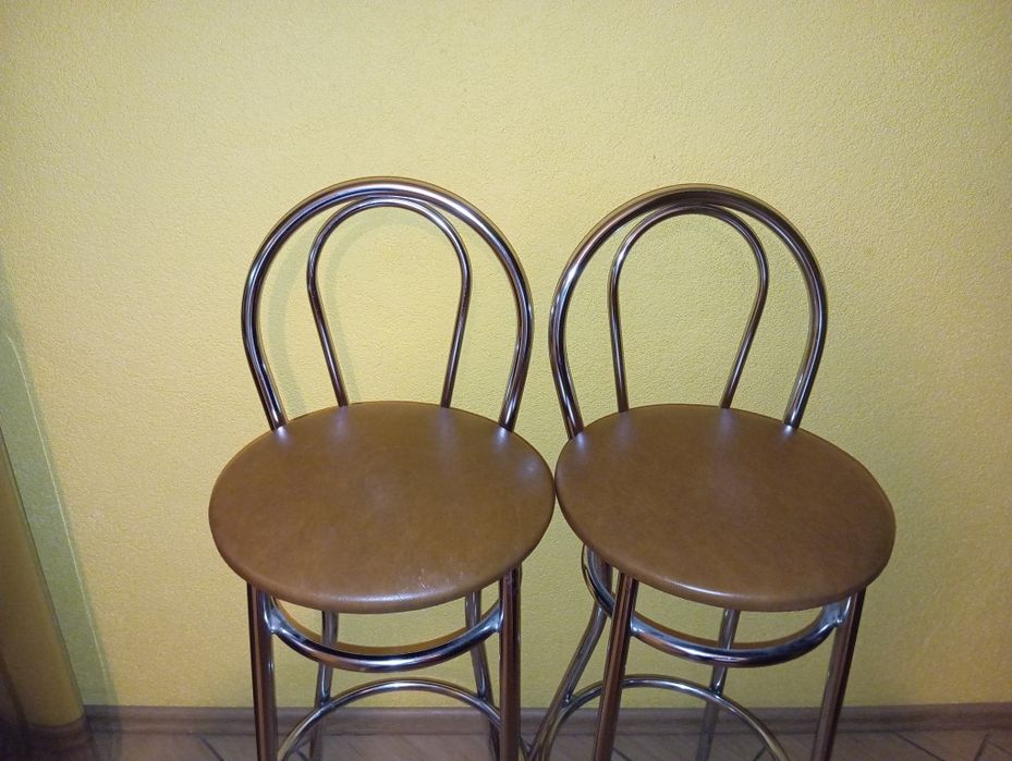Krzesła barowe dwa