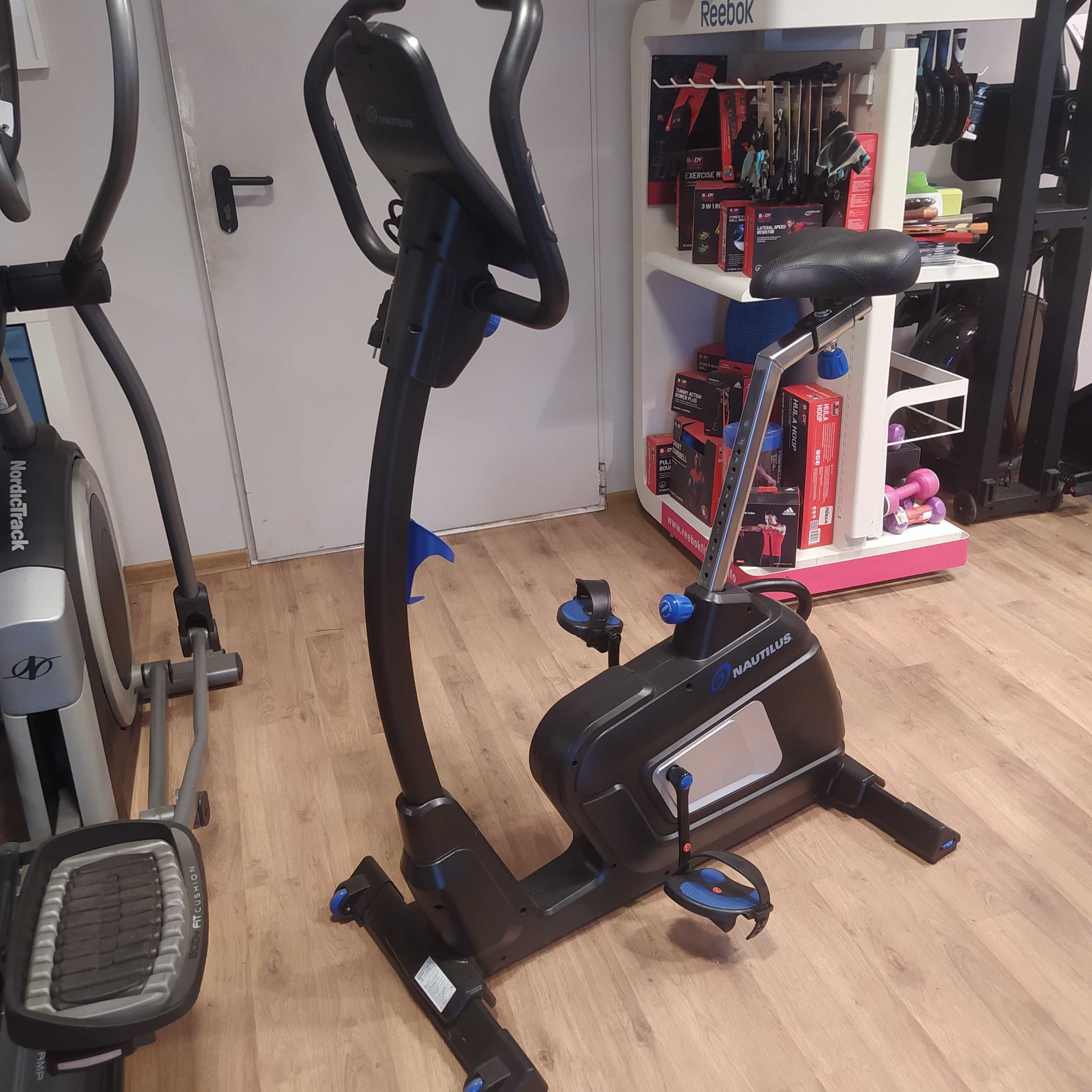 Rower treningowy programowany NAUTILUS U627 gwarancja dystrybutor