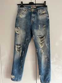 Spodnie jeansy z przetarciami Bershka 38