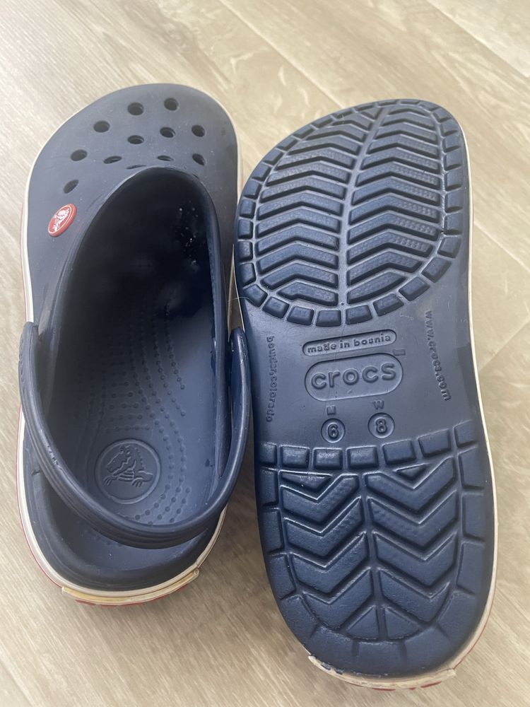 Продам дитячі Crocs