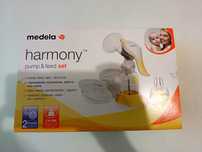 Механический молокоотсос Medela Harmony с соской Calma