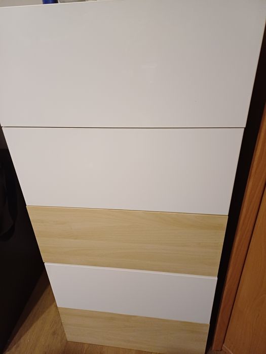 Szafka biało brązowa