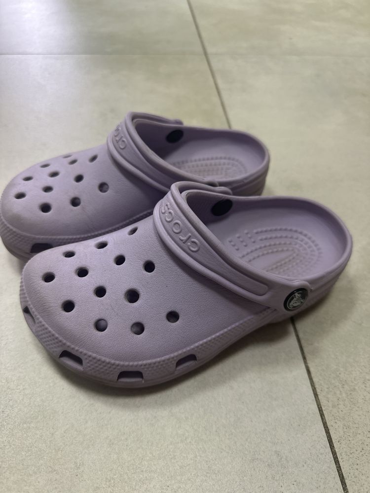 Crocs rozmiar J 1 (32-33) Kolor mystic purple
