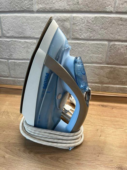 Праска PHILIPS GC-3320