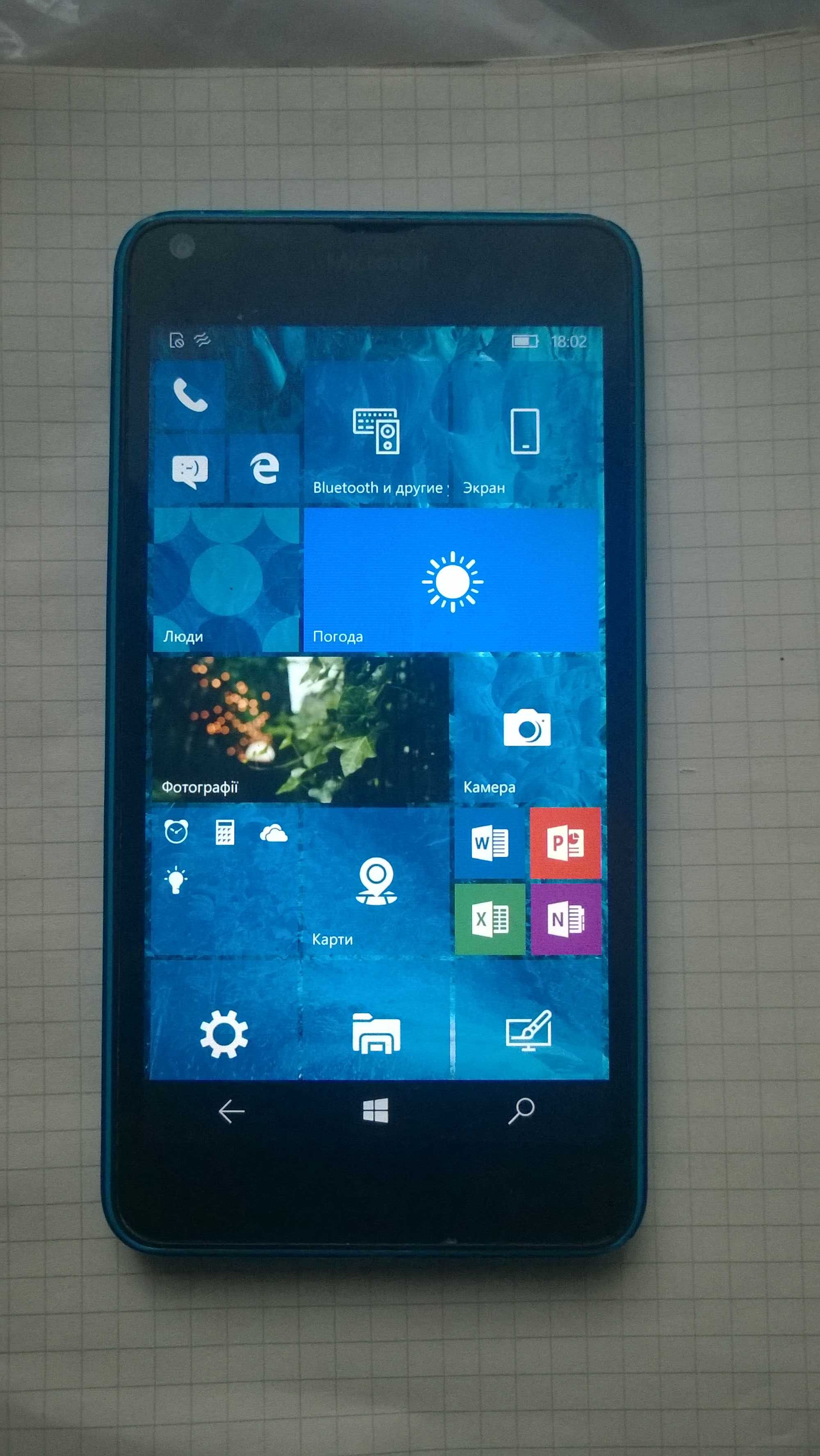 Nokia Lumia 640. Заблокирована под оператора.