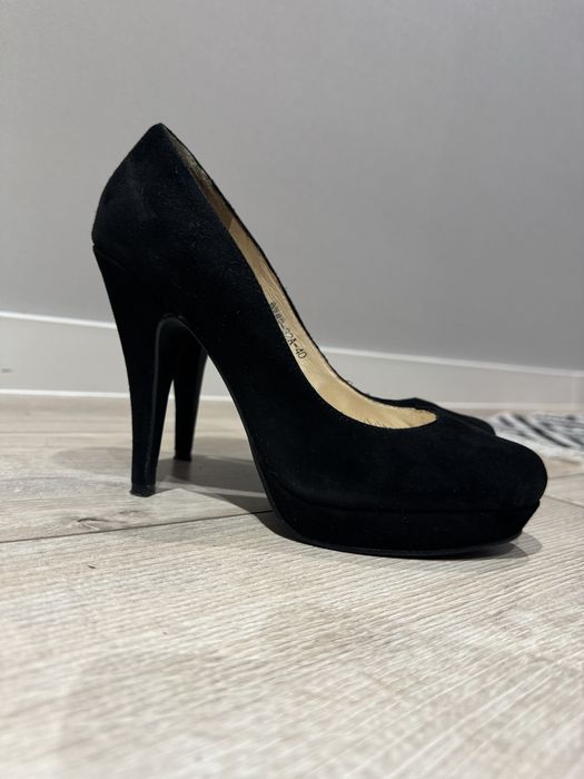 Замшеві туфлі 40р.