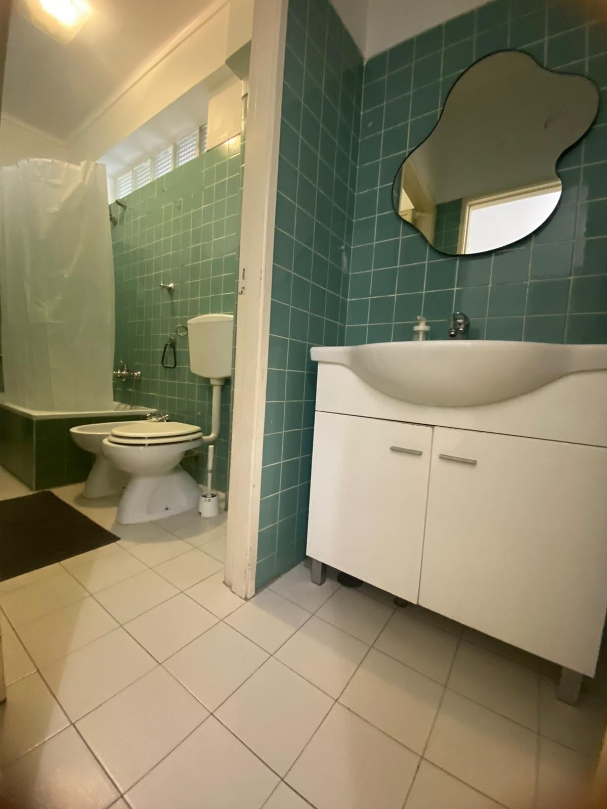 Quarto Duplo Lapa entrada imediata sem caução renda