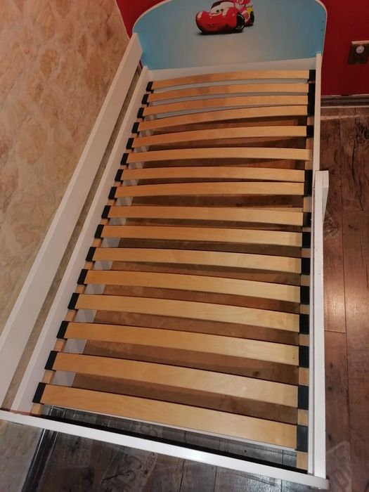 Łóżko łóżeczko dziecięce z barierkami Zygzak Mcqueen 80x160cm