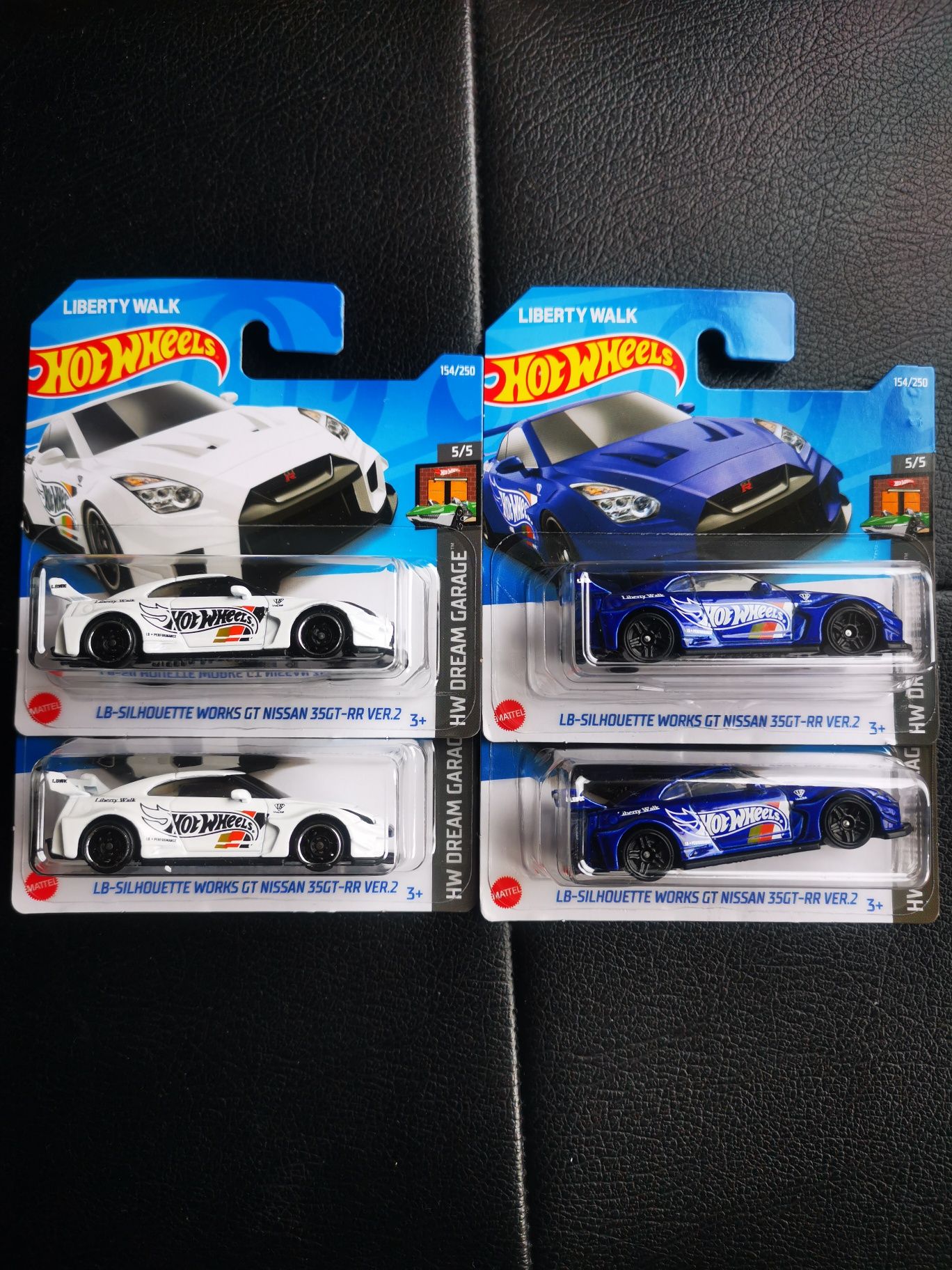 Nissan gtr hot wheels novo com portes incluídos