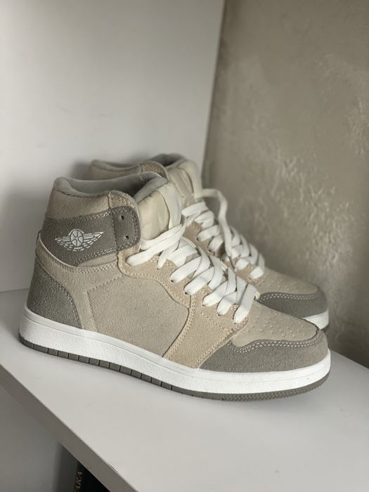 Кросівки зимові хайтопи жіночі замшеві