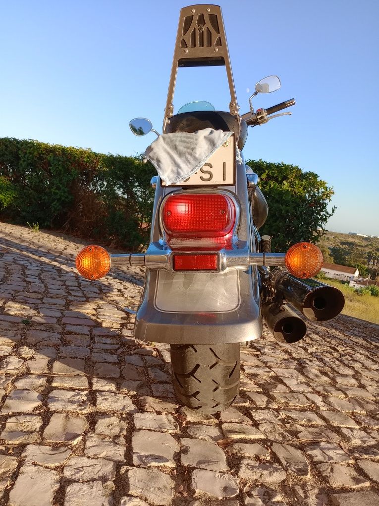 Suzuki Volusía 800