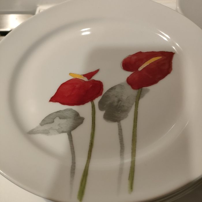 Zestaw do kawy plus talerzyki do ciasta