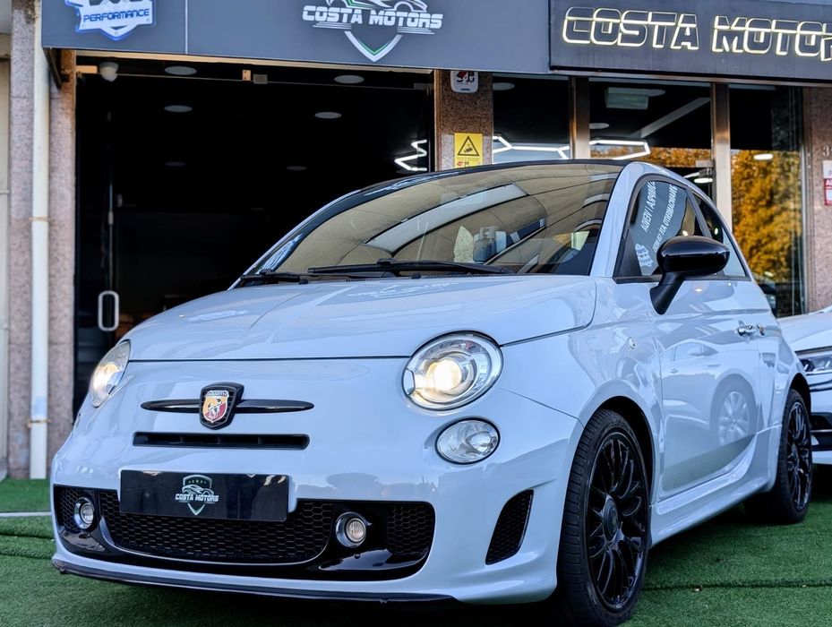 Abarth 500C 1.4 T-Jet Competizione