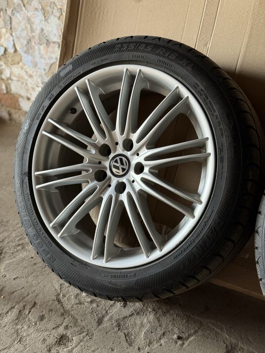 Титанові легкосплавні диски R18 з зимовою гумою