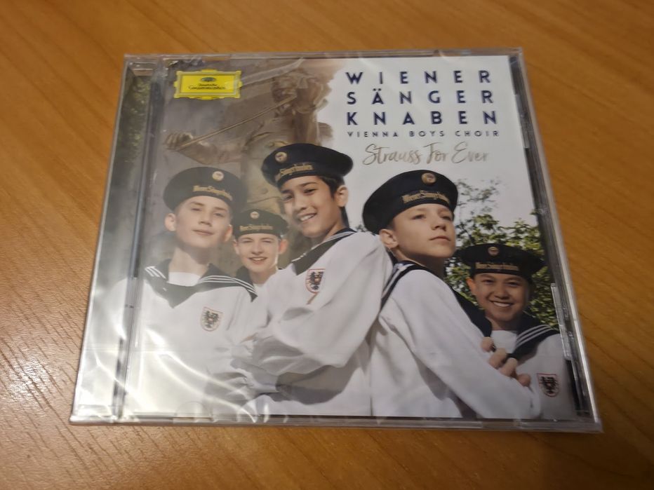 Vienna Boys Choir – Strauss For Ever (CD)