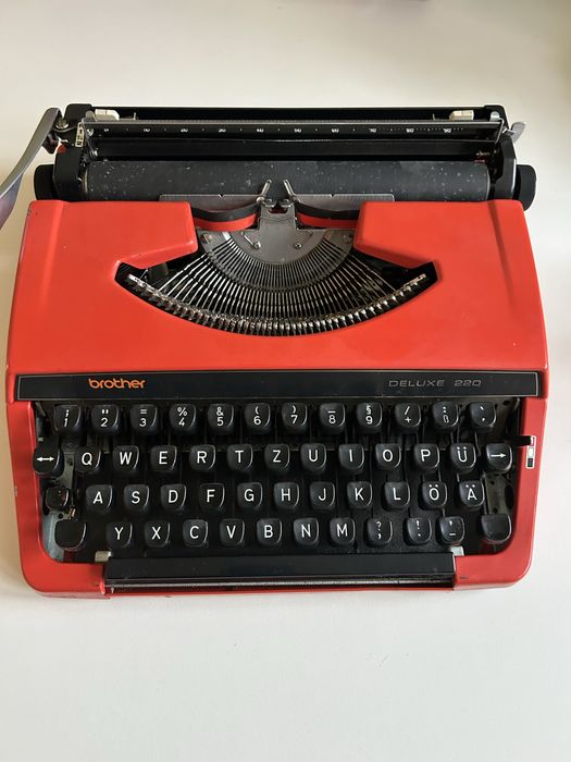 maszyna do pisania Brother Deluxe 220