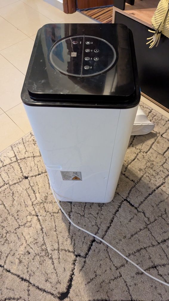 Klimatyzator przenośny THUNDER z modułem WiFi, Tuya i pilot + pilot