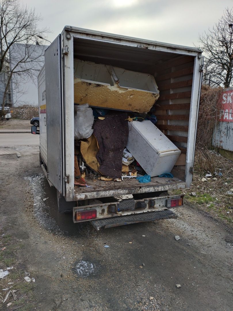 Opróżnianie mieszkań wywóz Rzeczy działek piwnic garaży domów itp