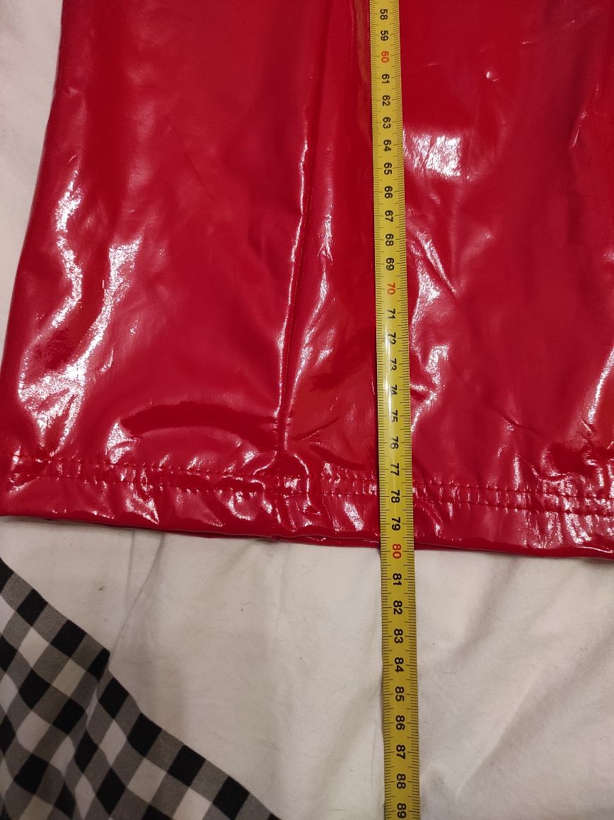 Sukienka czerwona Latex