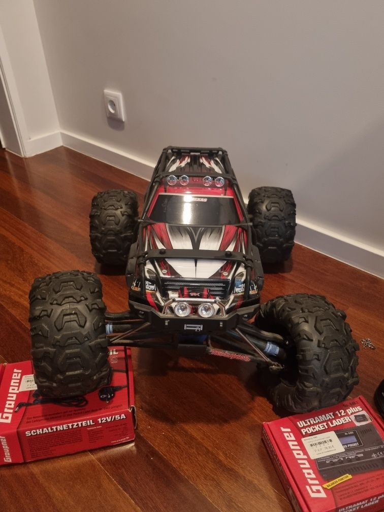 Traxxas Summit 1/10