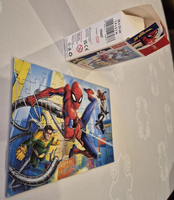 Puzzle Trefl Spider-Man 54.