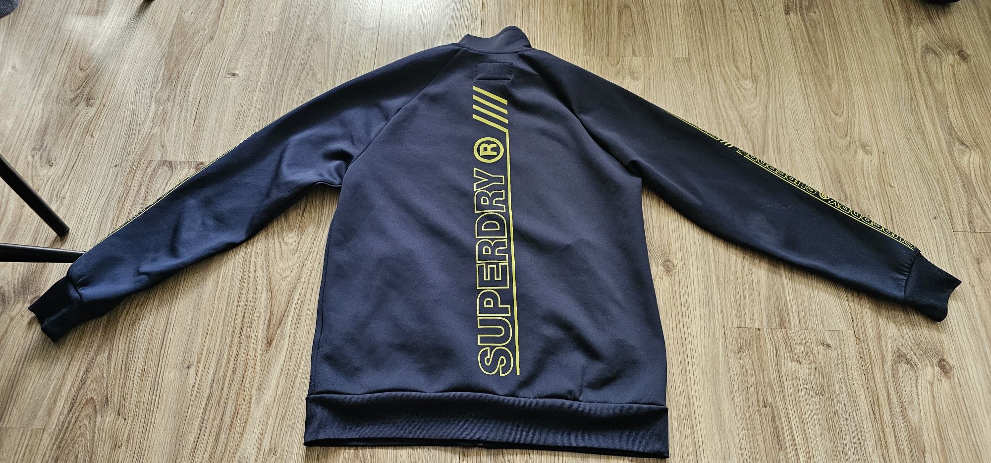 Bluza męska SUPERDRY rozmiar L stan bardzo dobry