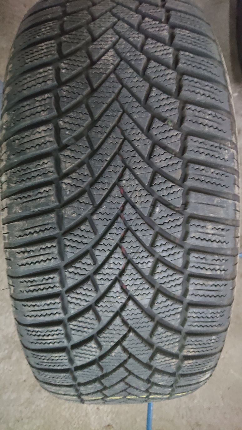 235/55 R17 Bridgestone Blizzak LM005 6,5mm 2018r