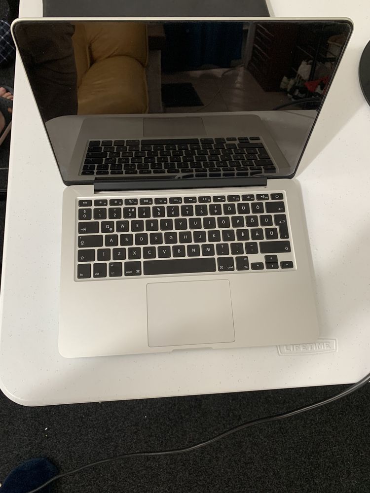 Macbook Pro 13” Retina mid 2014- Intel i5 Especificacões nas imagens