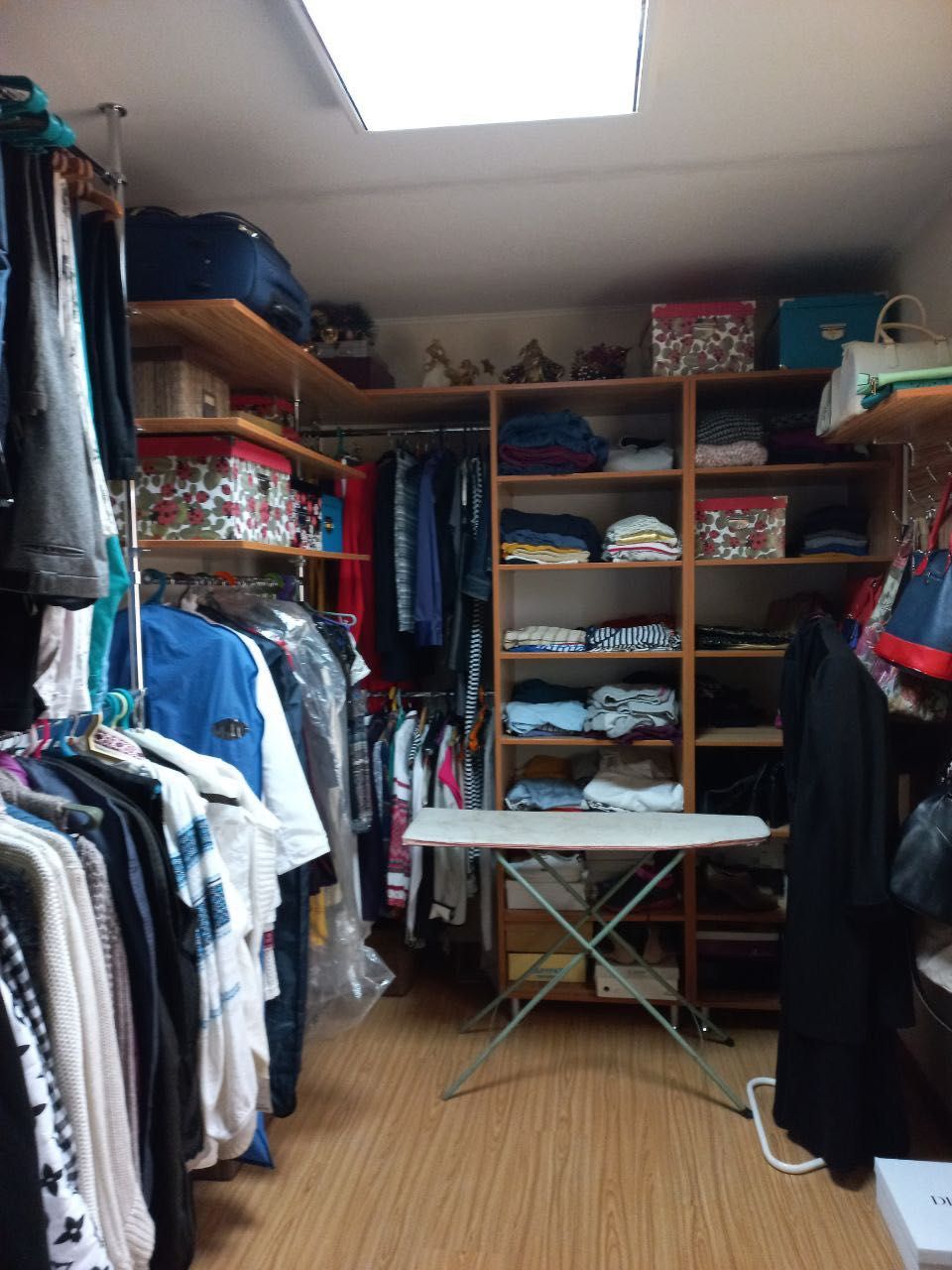 Продається котедж в Великих гаях