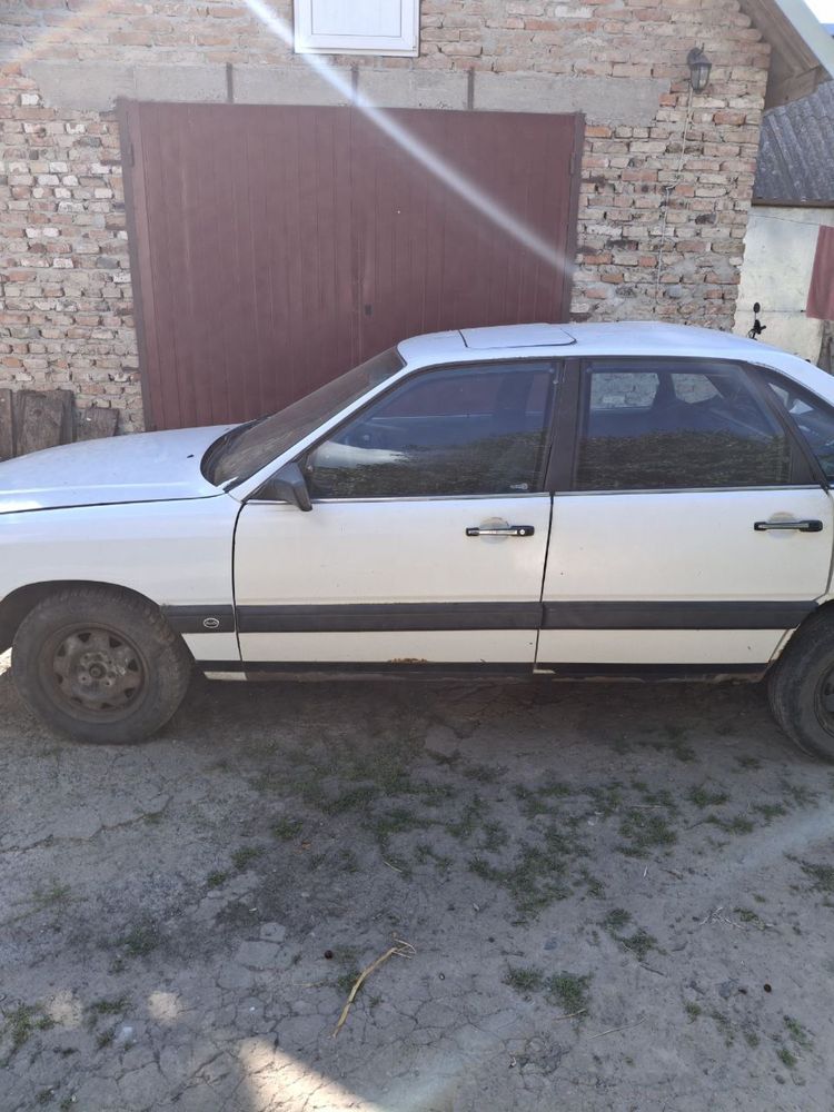 Продам ауді 100 після дтп