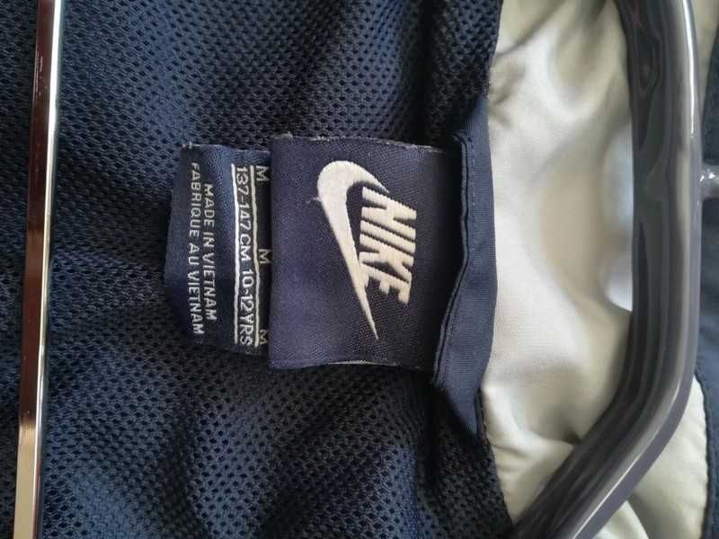 Nike markowa kurtka roz 10 /12 lat