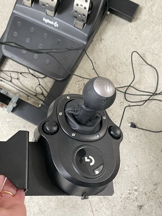 Logitech g29 em ótimo estado