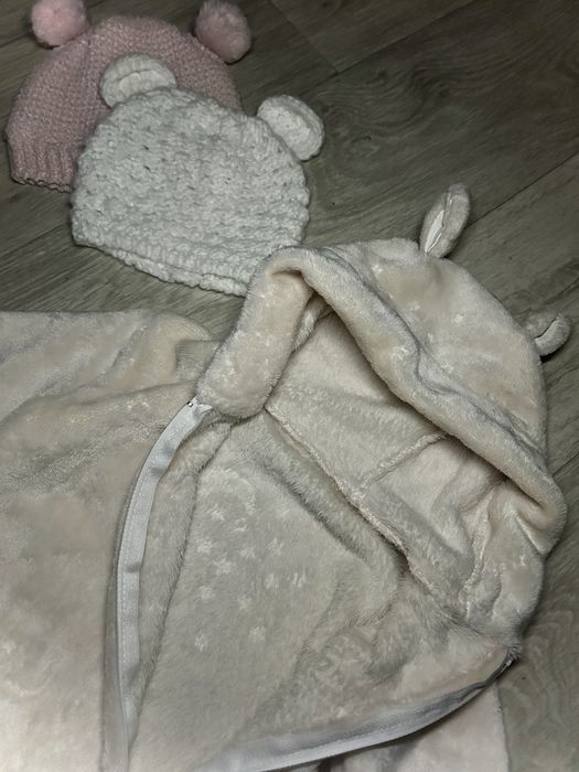 Флісовий чоловічок + 2 шапочки