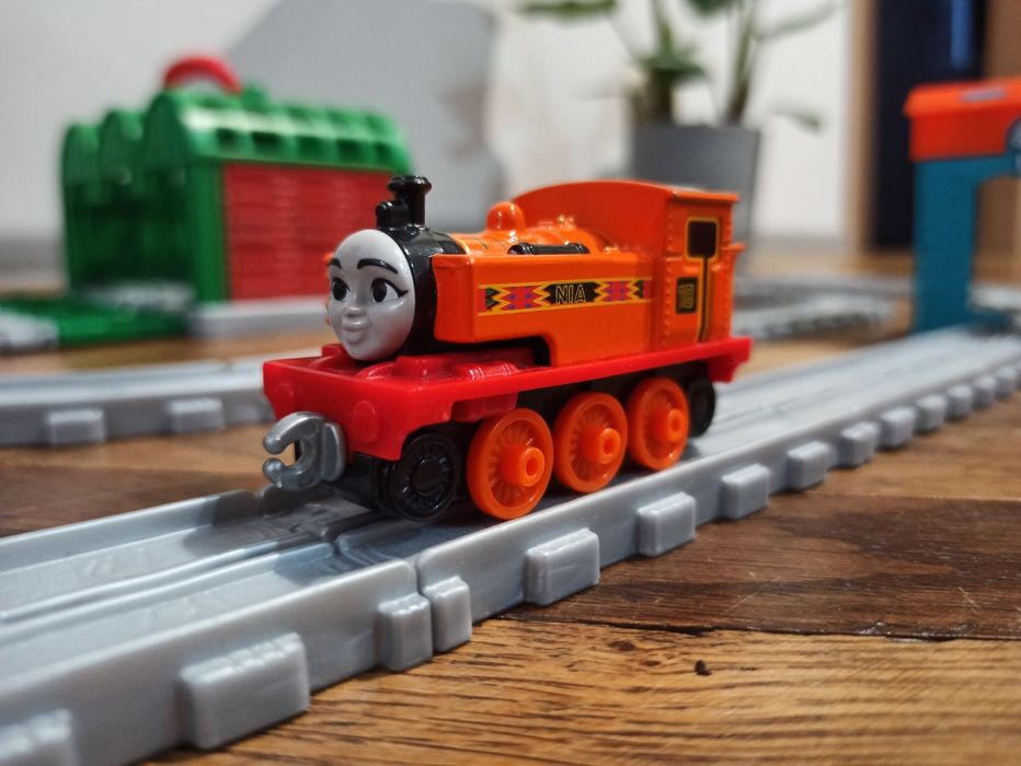 Zestaw torów Tomek i przyjaciele pociągi ciuchcie tory Thomas&Friends