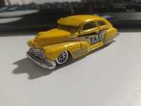 Hot Wheels '47 Chevy Fleetline z 2012r.